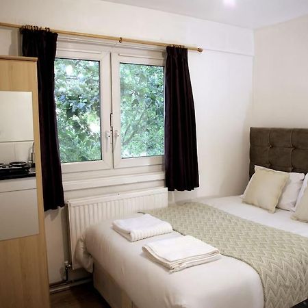 Ensuite With Kitchen Stunning Double-Bed Room In Zone 2 Londýn Exteriér fotografie